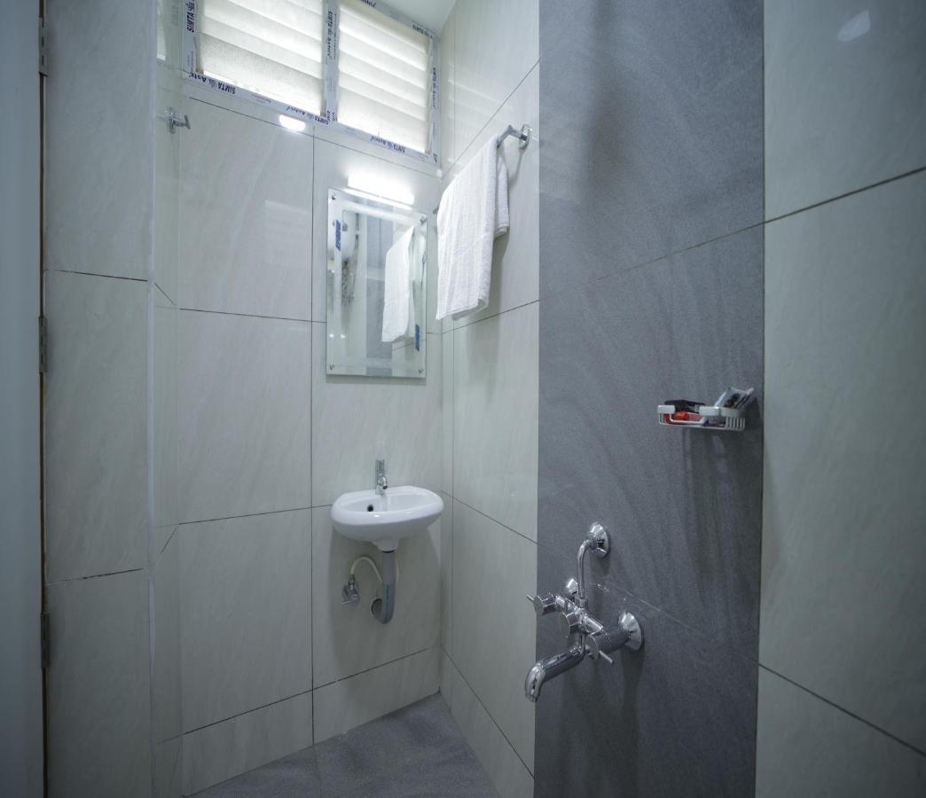 Nadanam Inn Pondicherry Ngoại thất bức ảnh